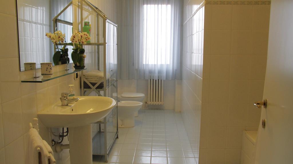 Апартаменти Casa Farinati Верона Номер фото
